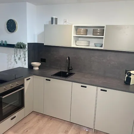 Ambiente C2 - Moderne Mit Terrasse In Appartement *