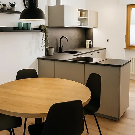 Appartement Ambiente C2 - Moderne Mit Terrasse In Loèche-les-Bains